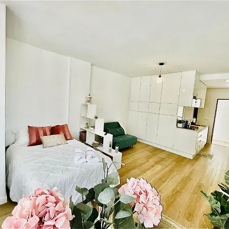 Apartmán Luxury Loft With Pool In The Centre