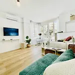 公寓 Luxury Loft With Pool In The Centre 托雷莫利诺斯