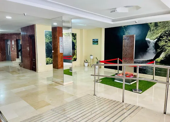 Luxury Loft With Pool In The Centre