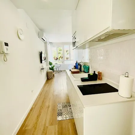 Luxury Loft With Pool In The Centre *