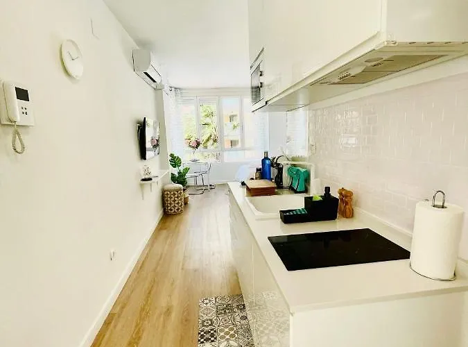 Luxury Loft With Pool In The Centre *