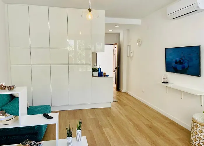 Luxury Loft With Pool In The Centre *